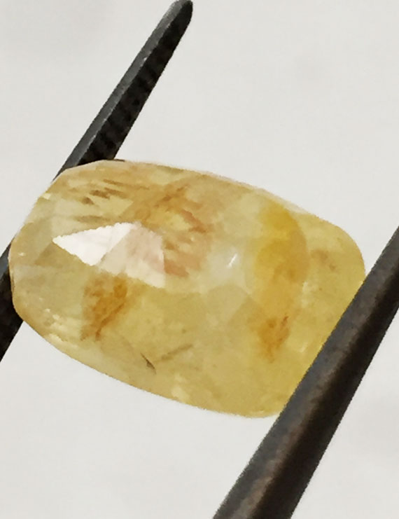 6.07 ct/6.62 ratti Natural Certified Ceylon Pukhraj/Yellow Sapphire